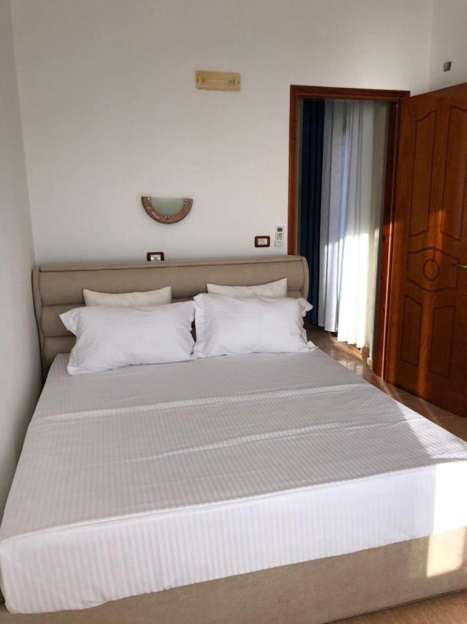 Kenza Apartments Sarandë Zimmer foto