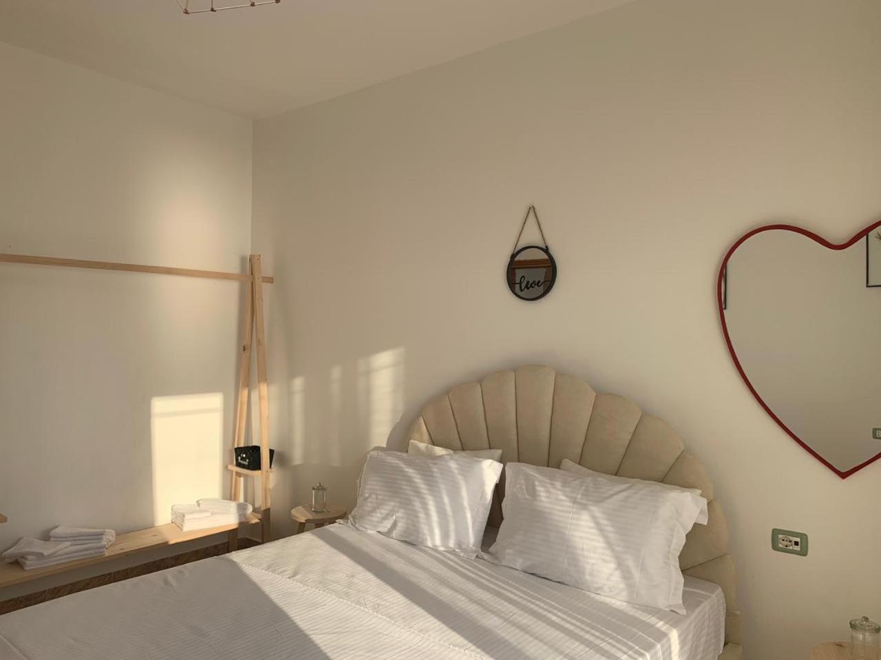 Kenza Apartments Sarandë Zimmer foto