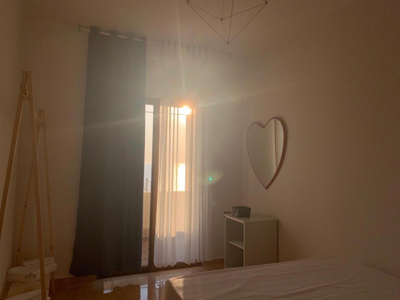 Kenza Apartments Sarandë Zimmer foto